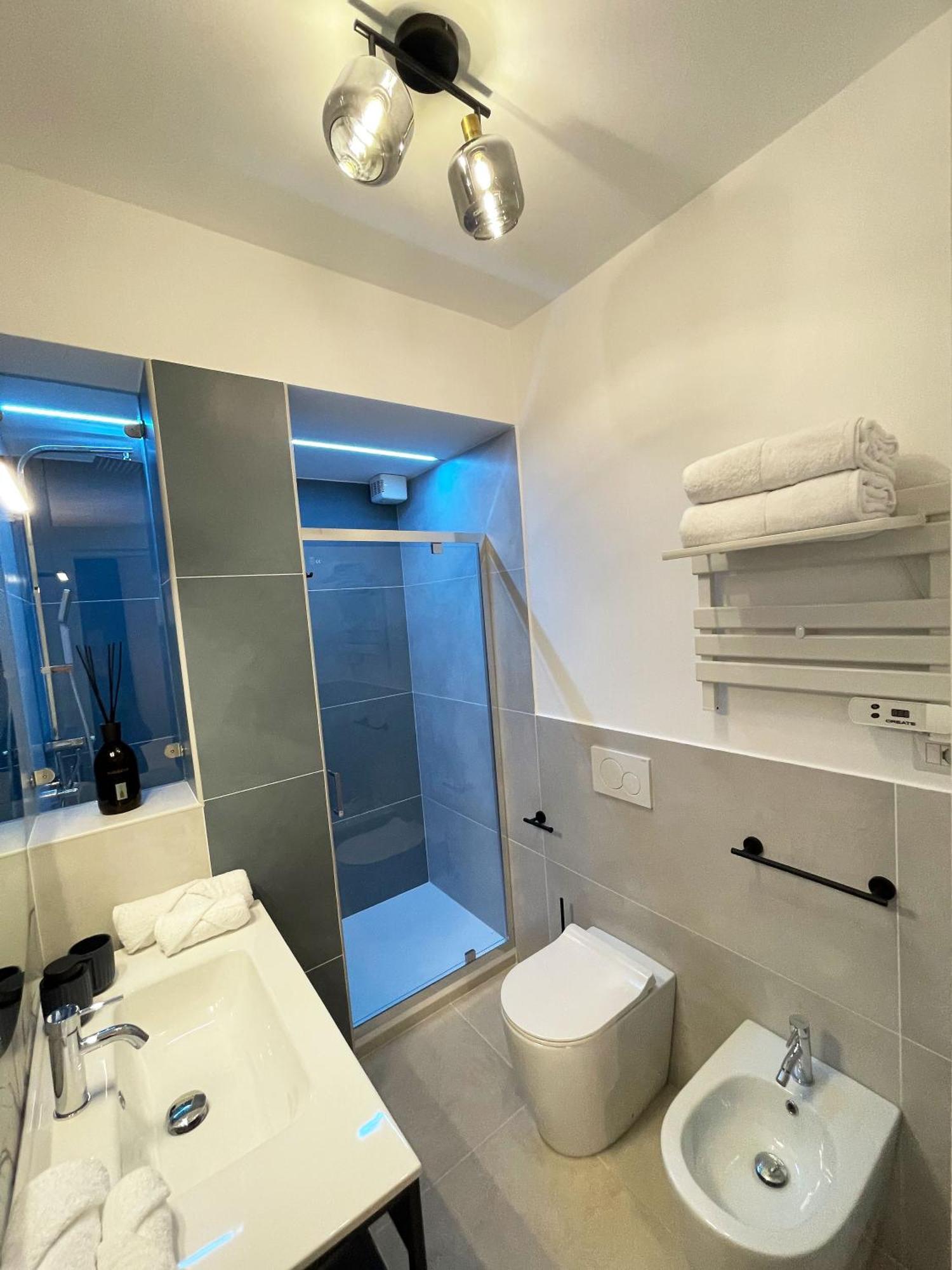 B&B Domus Teano Luxury Rooms Rom Eksteriør billede